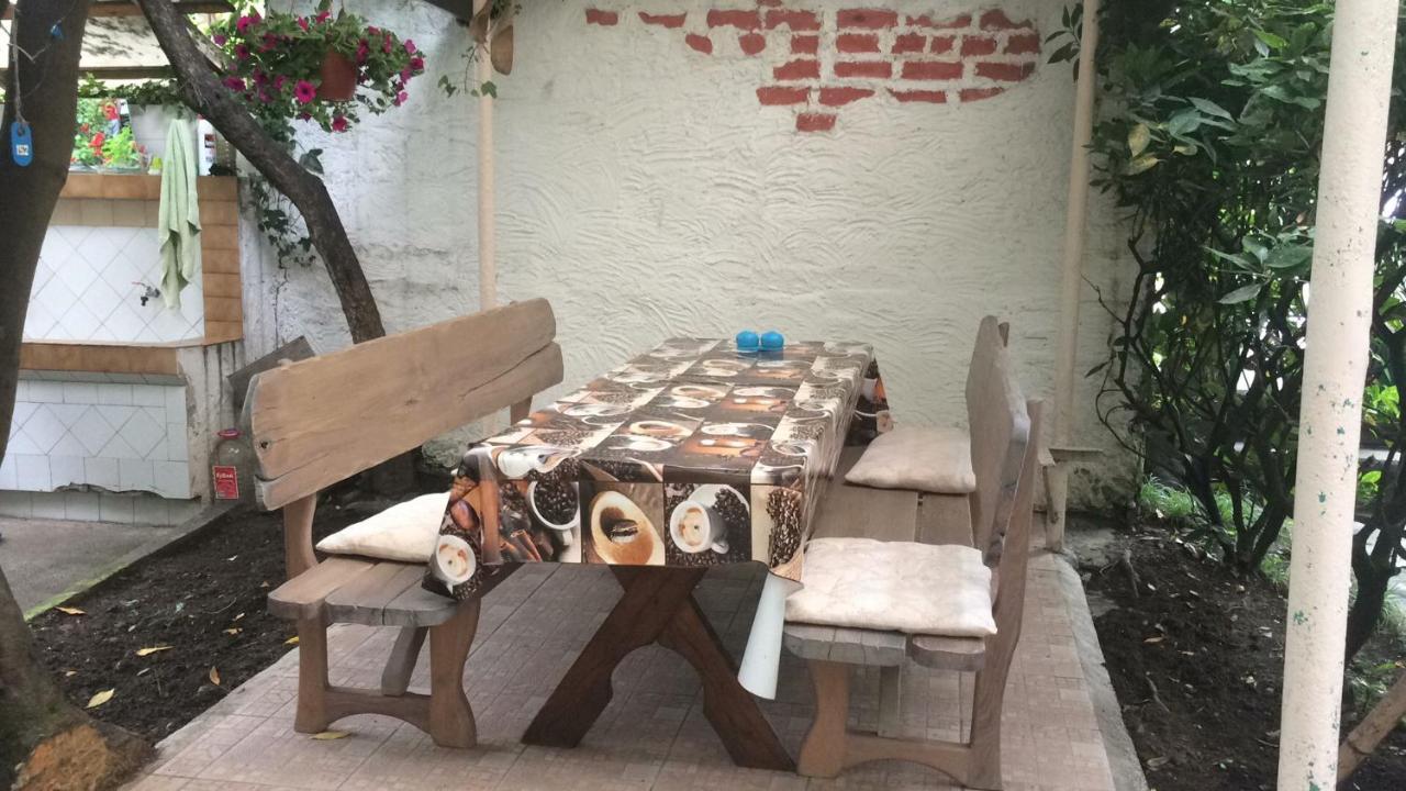 גגרה Guest House Lavr מראה חיצוני תמונה