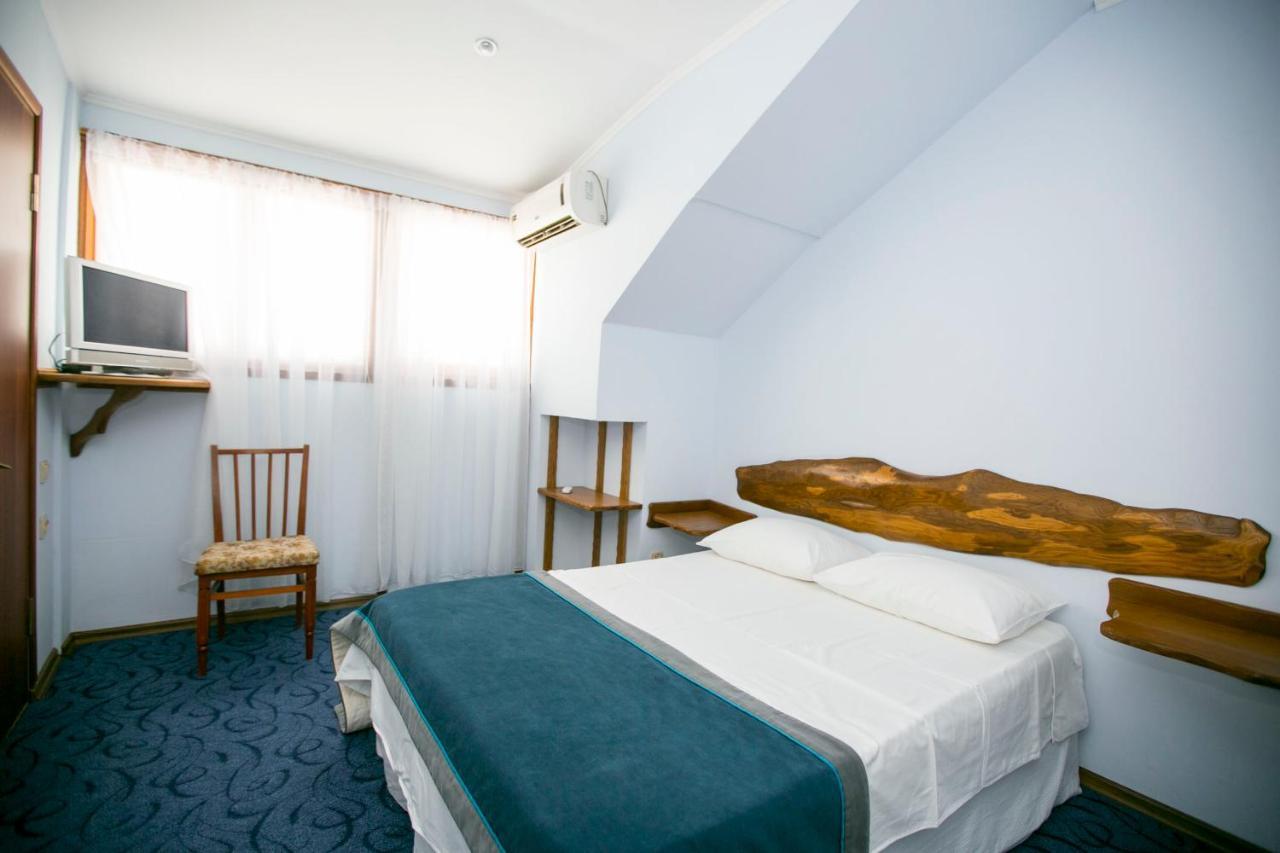 גגרה Guest House Lavr מראה חיצוני תמונה