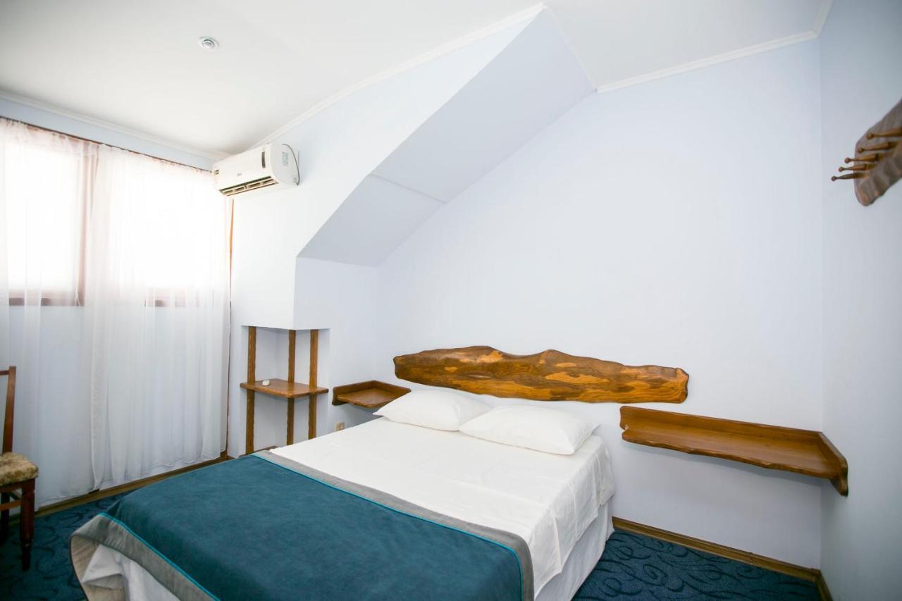גגרה Guest House Lavr מראה חיצוני תמונה