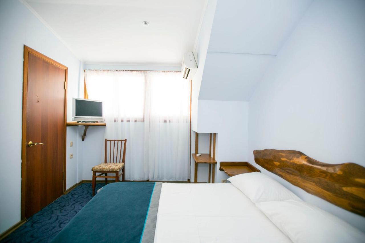גגרה Guest House Lavr מראה חיצוני תמונה