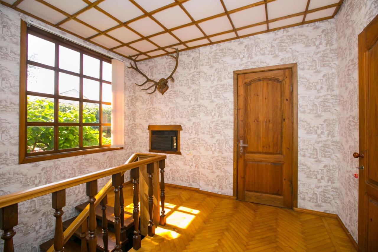גגרה Guest House Lavr מראה חיצוני תמונה